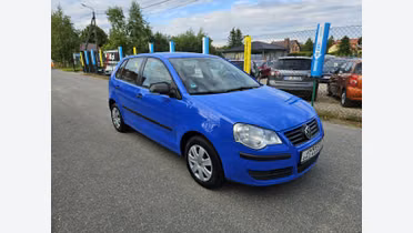 VOLKSWAGEN Polo