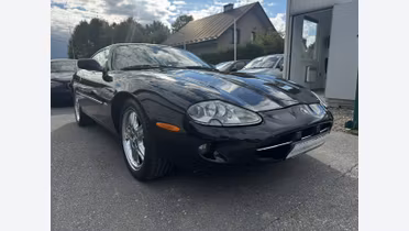 JAGUAR XK8