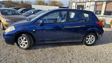 NISSAN Tiida