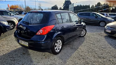 NISSAN Tiida