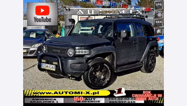 TOYOTA FJ Cruiser