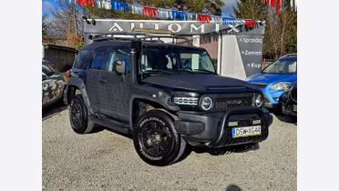 TOYOTA FJ Cruiser
