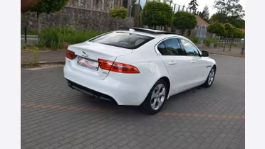 JAGUAR XE