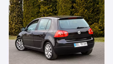 VOLKSWAGEN Golf