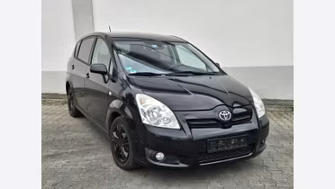 TOYOTA Corolla Verso