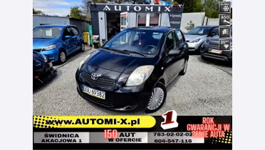 TOYOTA Yaris