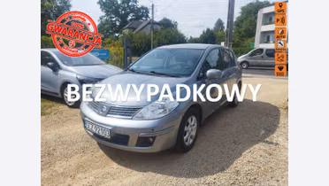 NISSAN Tiida
