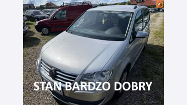 VOLKSWAGEN Touran