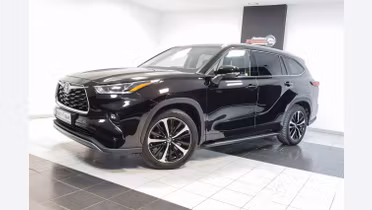 TOYOTA Highlander