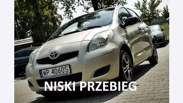 TOYOTA Yaris