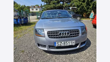 AUDI TT