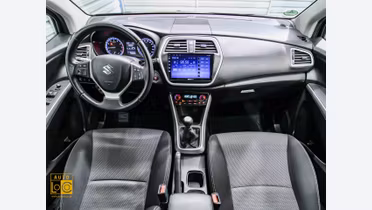 SUZUKI S-Cross
