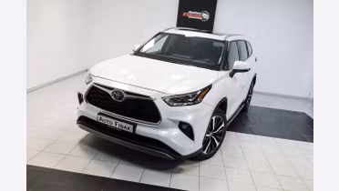 TOYOTA Highlander