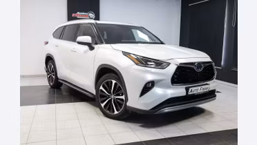 TOYOTA Highlander