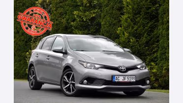 TOYOTA Auris