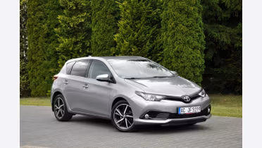 TOYOTA Auris