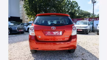 TOYOTA Verso
