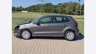 VOLKSWAGEN Polo