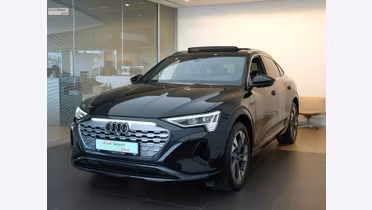 AUDI Q8 Sportback e-tron