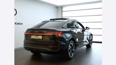 AUDI Q8 Sportback e-tron