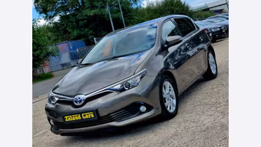 TOYOTA Auris
