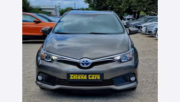 TOYOTA Auris