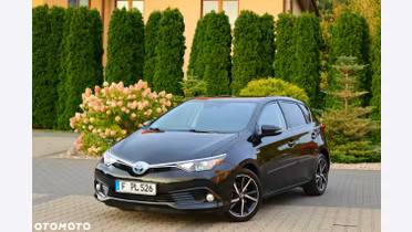 TOYOTA Auris