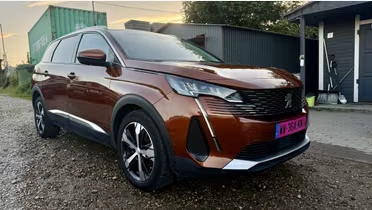PEUGEOT 5008