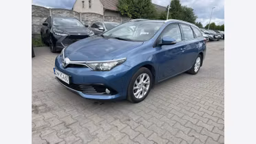 TOYOTA Auris