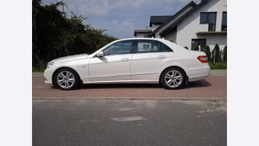MERCEDES-BENZ E Klasa