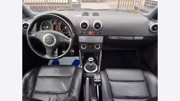 AUDI TT
