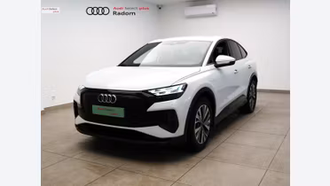 AUDI Q4