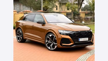 AUDI RS Q8