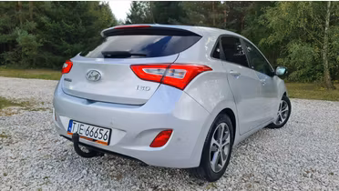 HYUNDAI i30