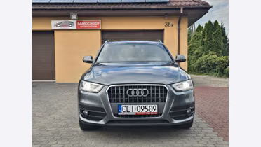 AUDI Q3