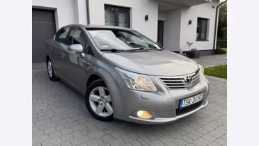 TOYOTA Avensis