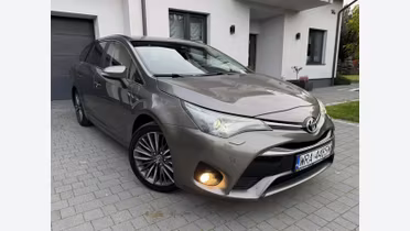 TOYOTA Avensis