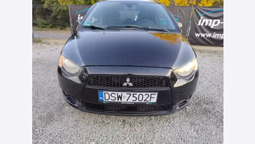 MITSUBISHI Colt
