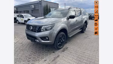 NISSAN Navara
