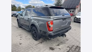 NISSAN Navara