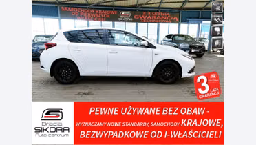 TOYOTA Auris