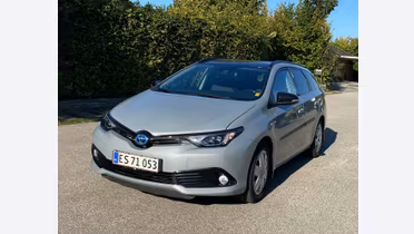 TOYOTA Auris