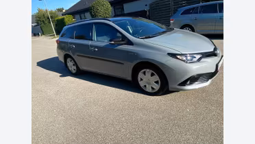 TOYOTA Auris