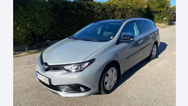 TOYOTA Auris