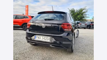 VOLKSWAGEN Polo