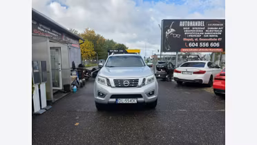 NISSAN Navara