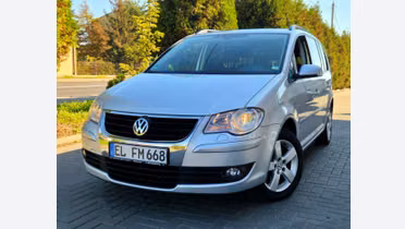 VOLKSWAGEN Touran