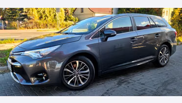 TOYOTA Avensis