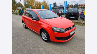 VOLKSWAGEN Polo