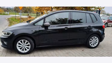 VOLKSWAGEN Golf Sportsvan